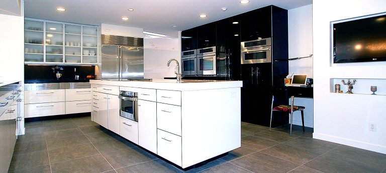 Contemporary Kitchen